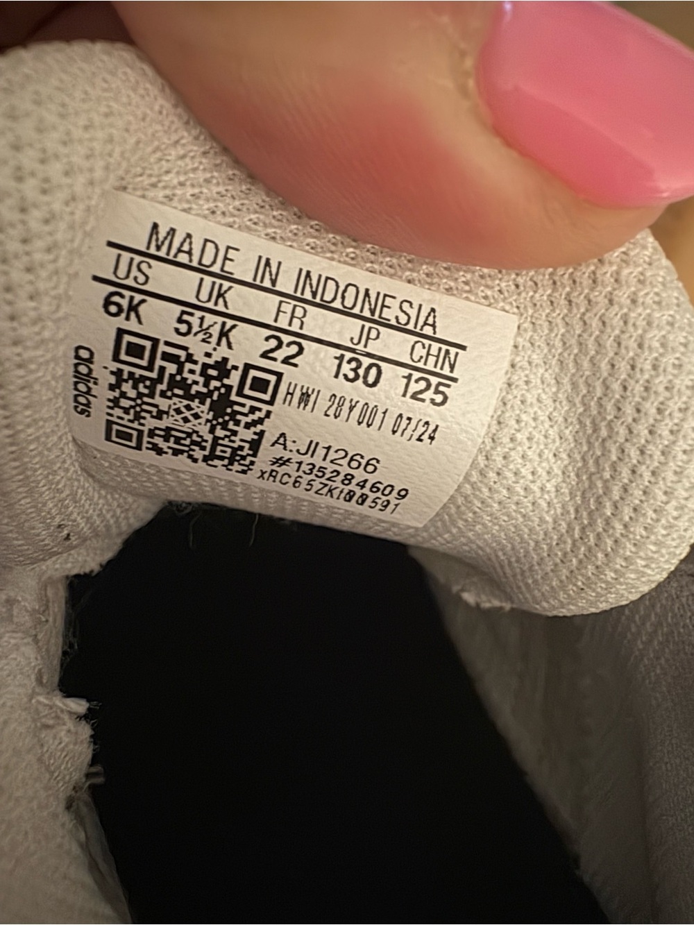 adidas Kids White Sneakers with Beige Accents and Pink Logo - Picture 5 of 6